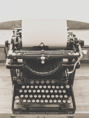 typewriter-g8d241f822_1920